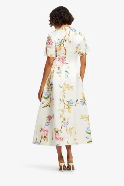 Leo Lin Moda Operandi In White