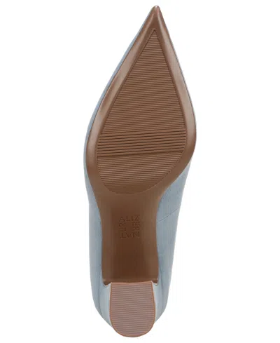 Naturalizer Ella Pointed Toe Pump In Blue