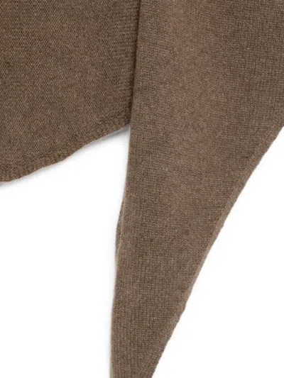 Beyou Fine-knit Triangular Scarf In Brown