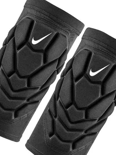 Nike Hyperstrong Core パデッドスリーブ In Black