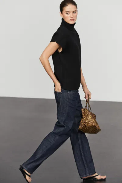 Massimo Dutti In Zwart