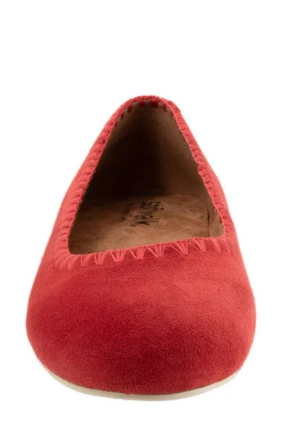 Softwalk ® Sonoma Flat In Red