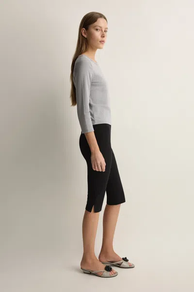 Posse Mina Capri