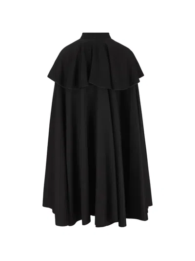 Il Tabarro Layered-panel Hook-fastening Cape In Black