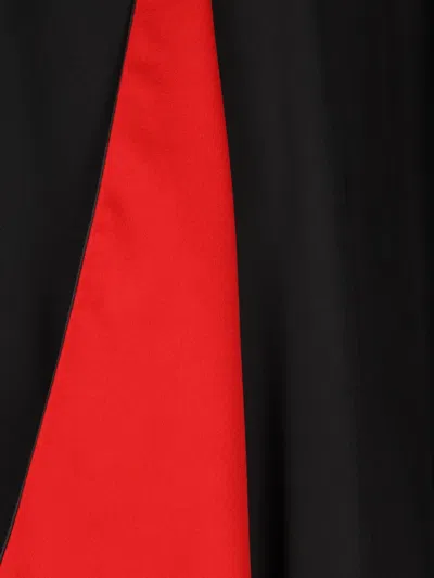 Il Tabarro Layered-panel Hook-fastening Cape In Black