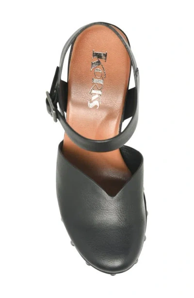 Korks Adria Clog In Multi