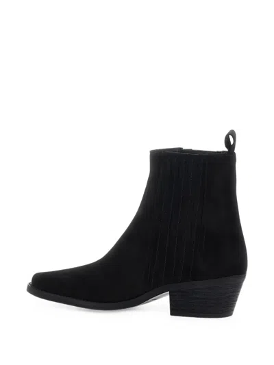 Pollini Pointed-toe Ankle Boots In Black