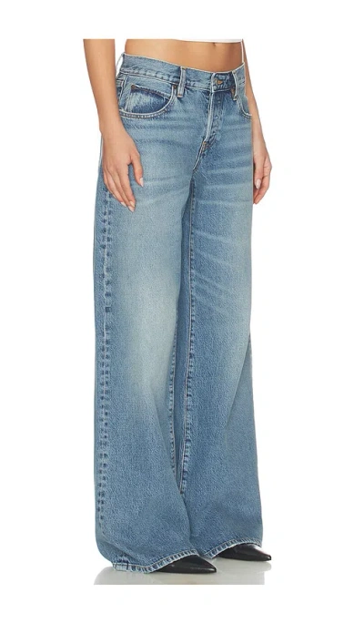 Frame The Pixie Petite Leo Jeans In Blue