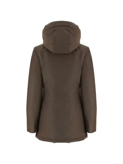 Woolrich Pinecone Hooded Logo Detail Cotton-blend Jacket In Brown