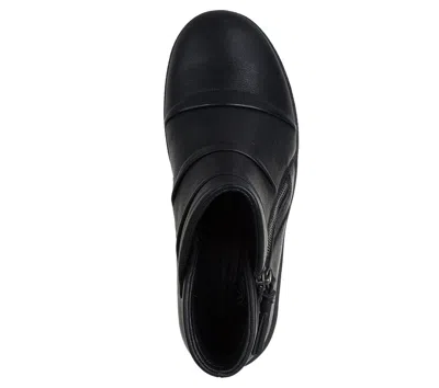 Skechers Parallel Lite In Transparent