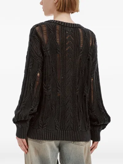 Izzue Cable-knit Distressed Sweater In Black