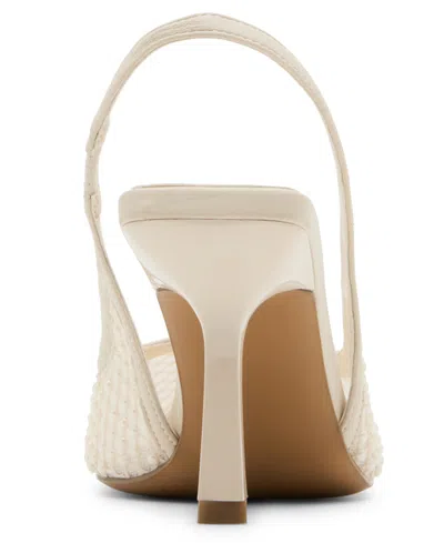 Anne Klein Itzy Pump In Neutral