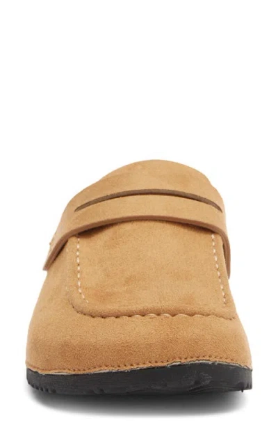 Wild Diva Lounge Matcha Flat Mule In Tan
