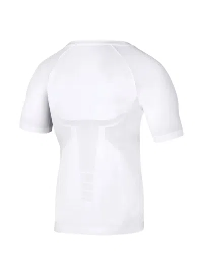 I-exe Climbing T-shirt In White