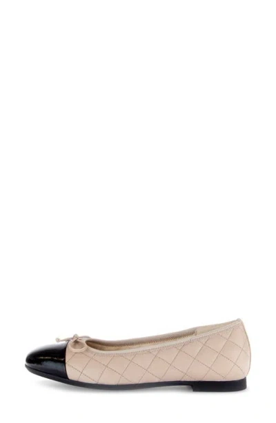 Gabor 62.612 Ballet Flat In Neutral