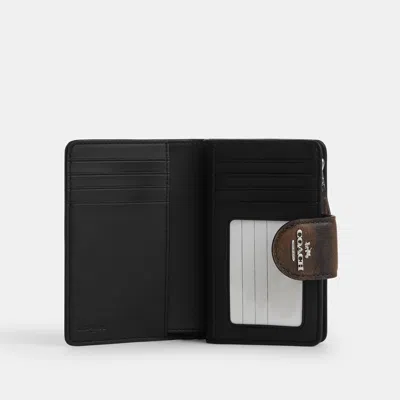Coach Outlet Medium Corner Zip Wallet In Loved Leather In Silver/black Brown