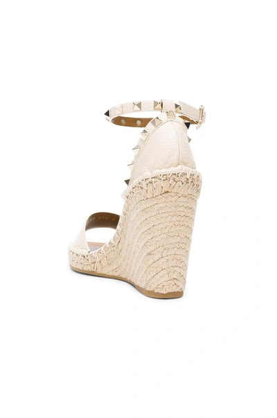 Gucci Leather Rockstud Espadrilles In Light Ivory