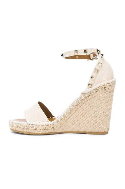 Gucci Leather Rockstud Espadrilles In Light Ivory
