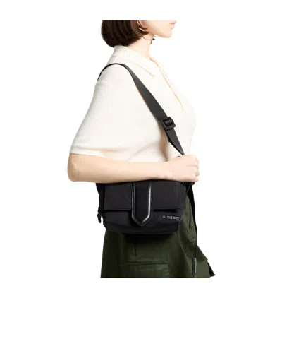 Jacquemus Medium Solid Leather Shoulder Bag In Black