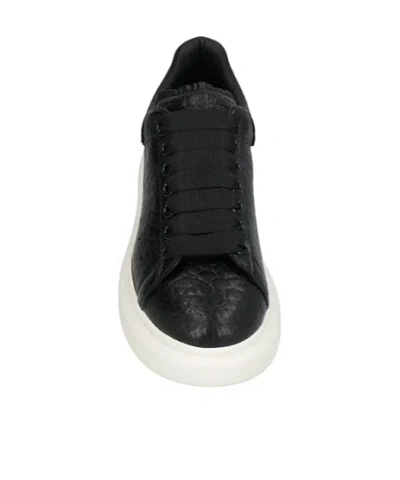 Jacquemus Minimalist Solid Color Sneakers In Black