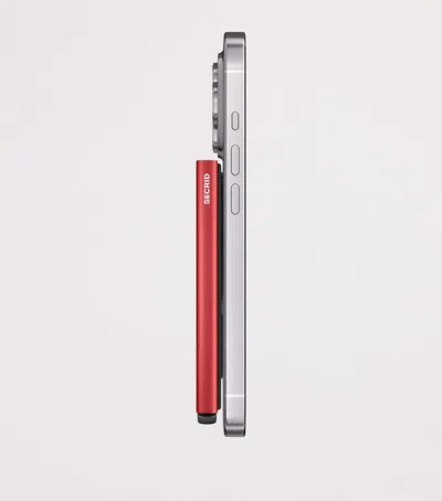 Secrid Aluminium Magsafe Cardprotector In Red