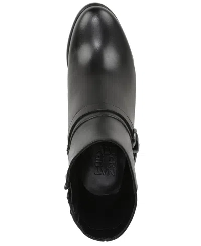 Naturalizer Leighton Bootie In Black