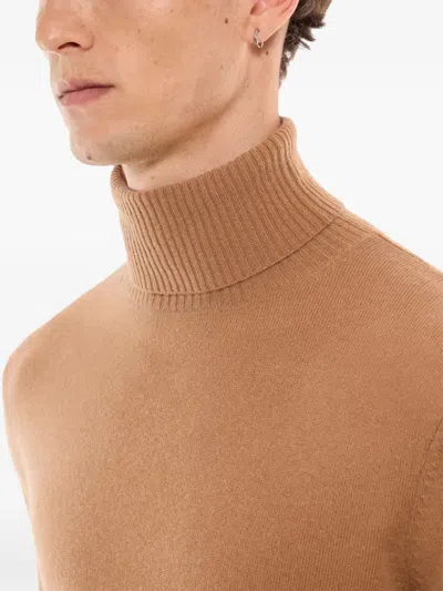 Fursac Gestrickter Rollkragenpullover In Brown