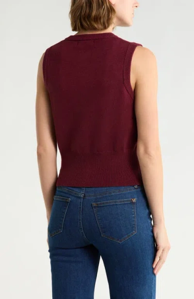Vigoss Button Sweater Vest In Dark Cherry