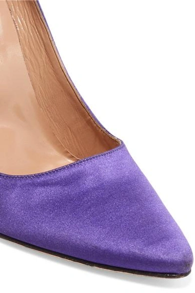 Shop Vetements + Manolo Blahnik Printed Satin Pumps In Purple