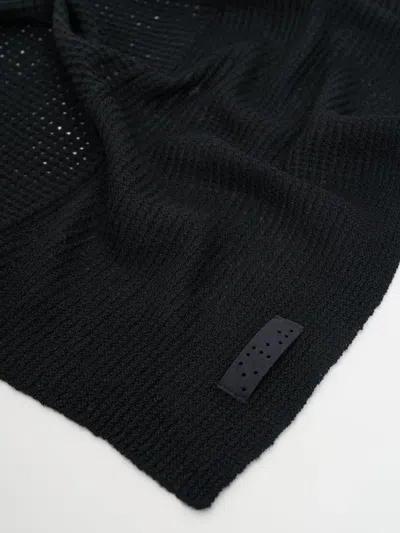 Devoa Wool Scarf In Black