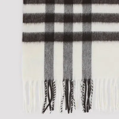Burberry Stone Check Pattern Fringed Edge Rectangular Shape Logo Patch To The Front Brushed Finish In Multi