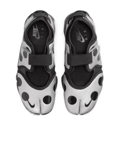 Nike Rift Split Toe Sandals Polka Dot Silhouette In Black