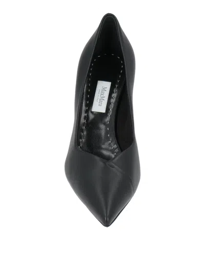 Max Mara Minimalist Leather Highheels In Black