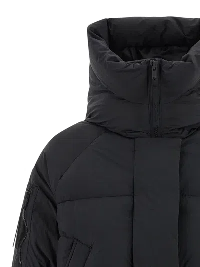 Canada Goose Chilliwack Down Jacket In Black