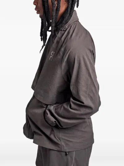 On Running Performance Volt Jacket 2 M In Gray