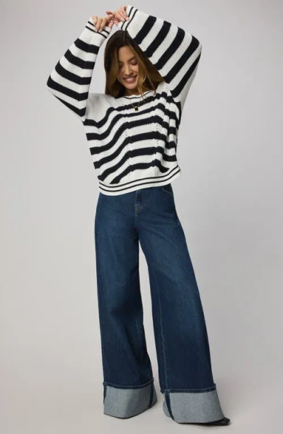 Splendid Vienna Chevron Cotton Sweater In White/ Navy Blue