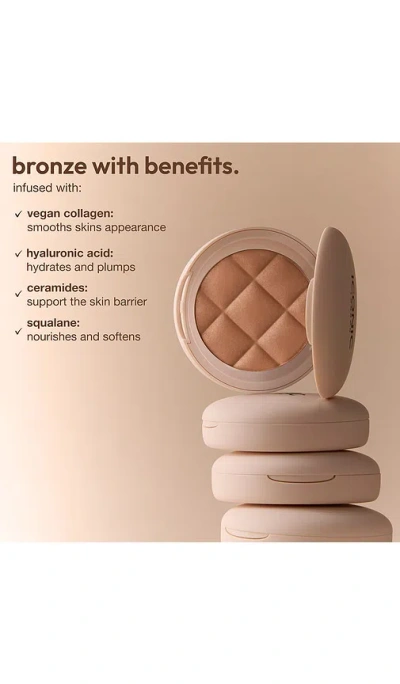 Iconic London Soft Touch Bronzer In Tan
