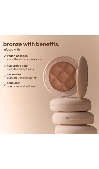 Iconic London Soft Touch Bronzer In Tan
