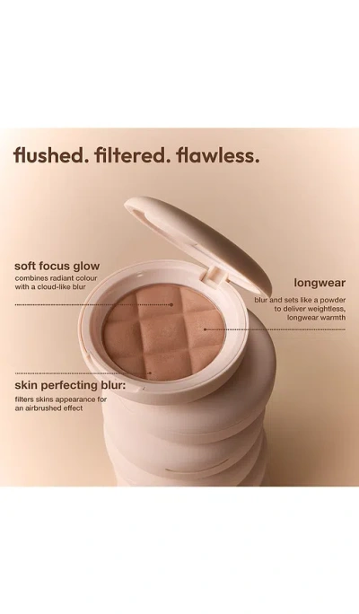 Iconic London Soft Touch Bronzer In Tan