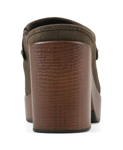 White Mountain Barleys Platform Clog In Army Multi