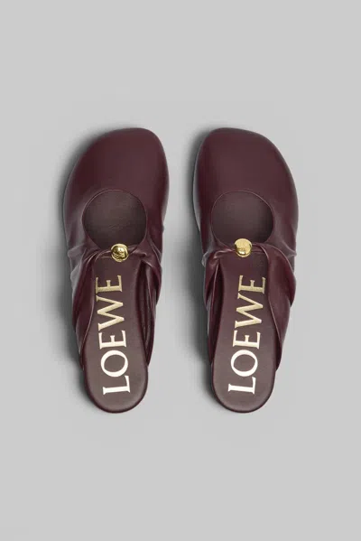 Loewe Pebble Soft Mule In Red