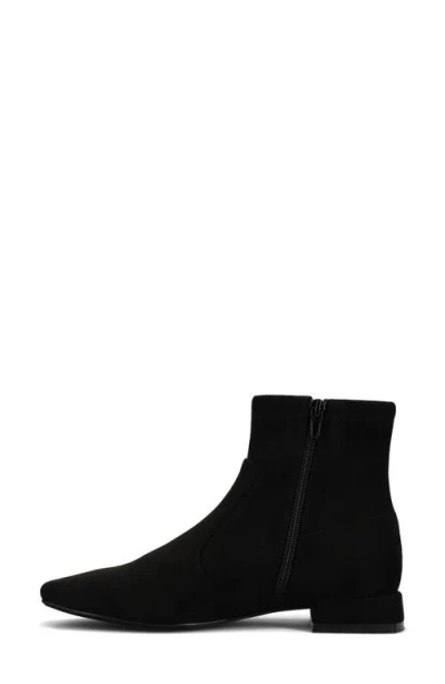 Vaneli Elisia Bootie In Black