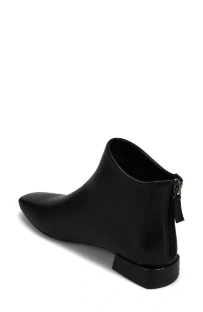 Vaneli Elide Bootie In Black