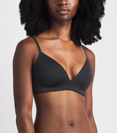 Skims Wireless Form T-shirt Bra In Black