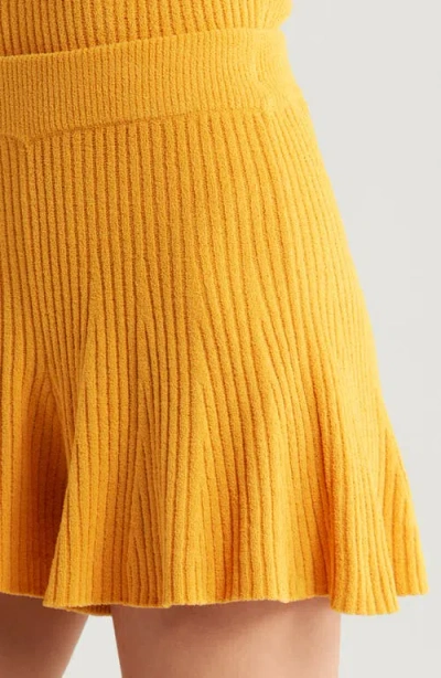 Ugg ® Jodee Lite Shorts In Yellow