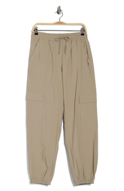 Layer 8 Explore Woven Pants In Khaki