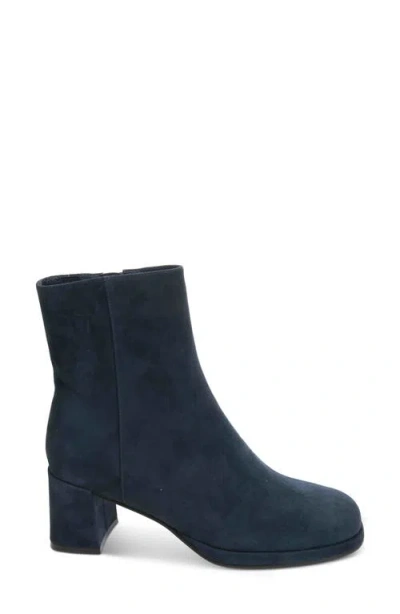 Vaneli Vanity Bootie In Navy