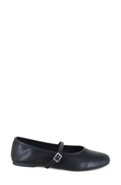 Bcbgeneration Danila Mary Jane Flat In Black