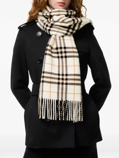 Burberry Plaid-pattern Scarf In Neutral
