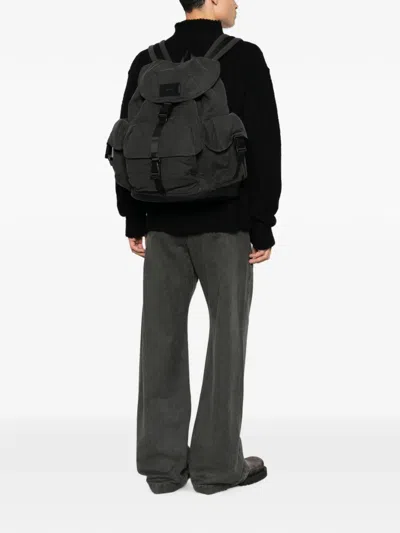 Juunj Multi-pocket Buckle-fastening Backpack In Pink
